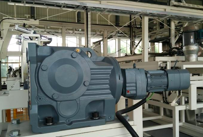 Motor giảm tốc công suất lớn cho công nghiệp